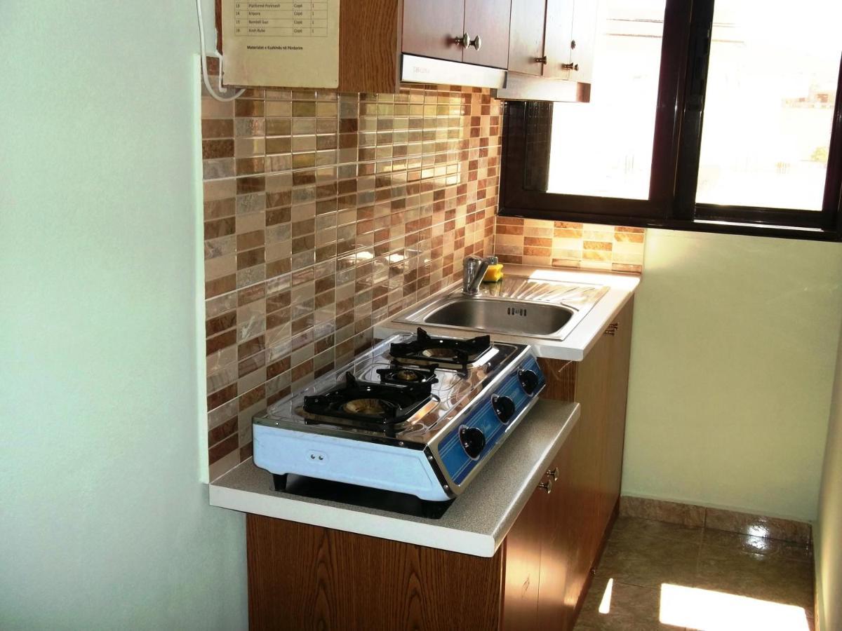 Tani'S Guesthouse คซามิล ภายนอก รูปภาพ