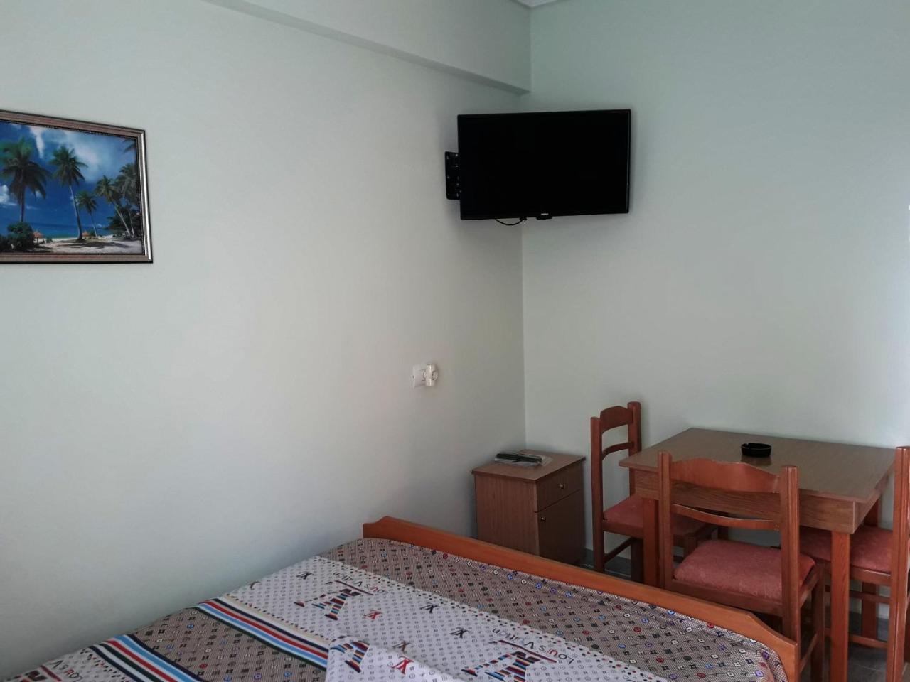 Tani'S Guesthouse คซามิล ภายนอก รูปภาพ