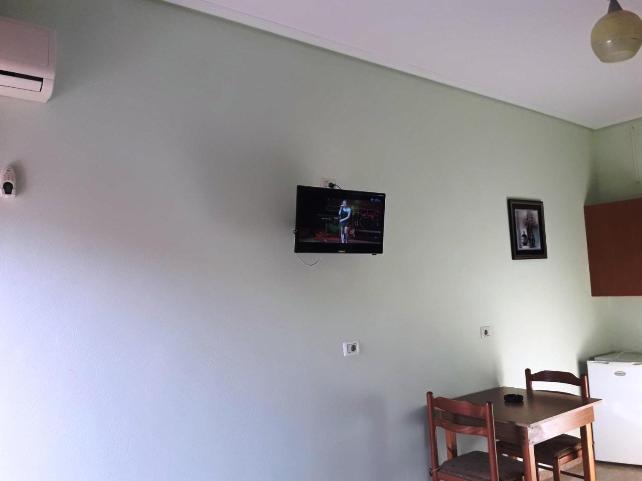 Tani'S Guesthouse คซามิล ภายนอก รูปภาพ